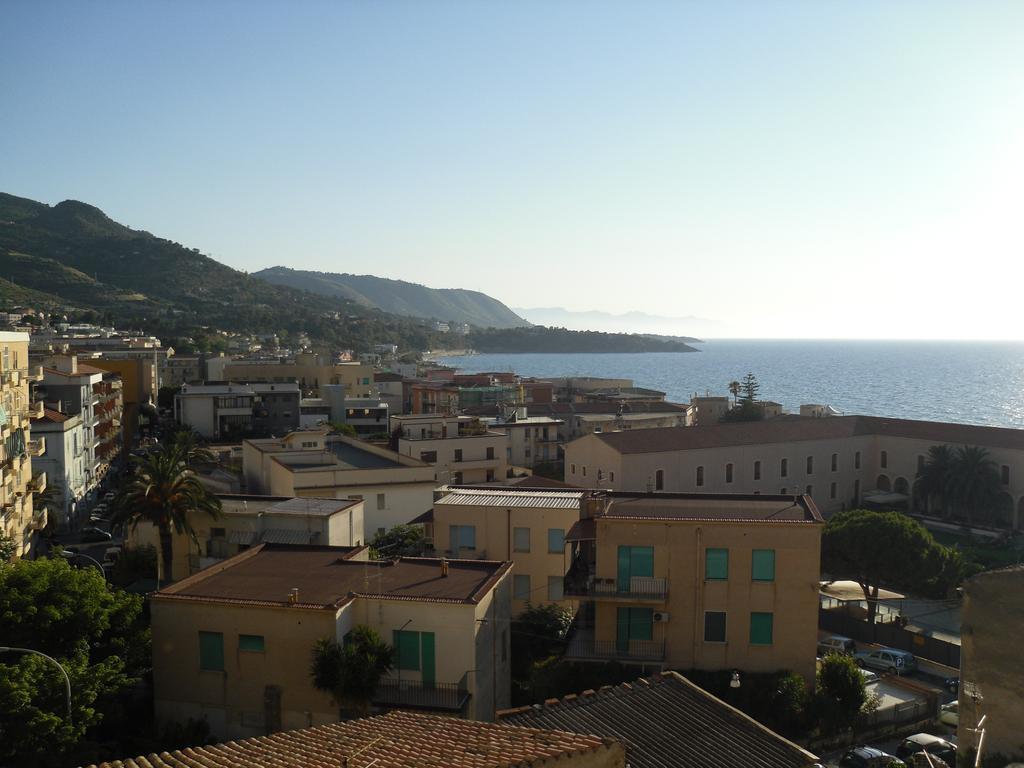 Garibaldi B&B Cefalù Buitenkant foto